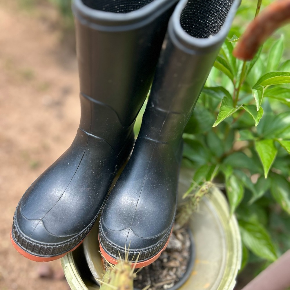 Black Waterproof Rain & Snow Boots with Sturdy Sole